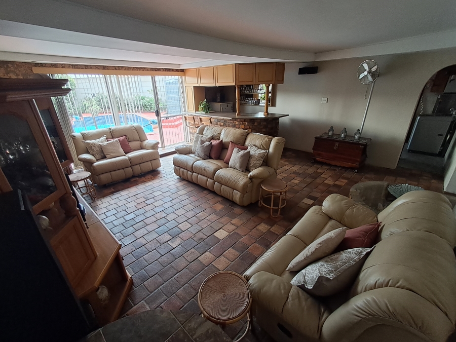 4 Bedroom Property for Sale in Vanes Estate Eastern Cape